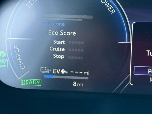 New 2025 Toyota RAV4 XSE image 18