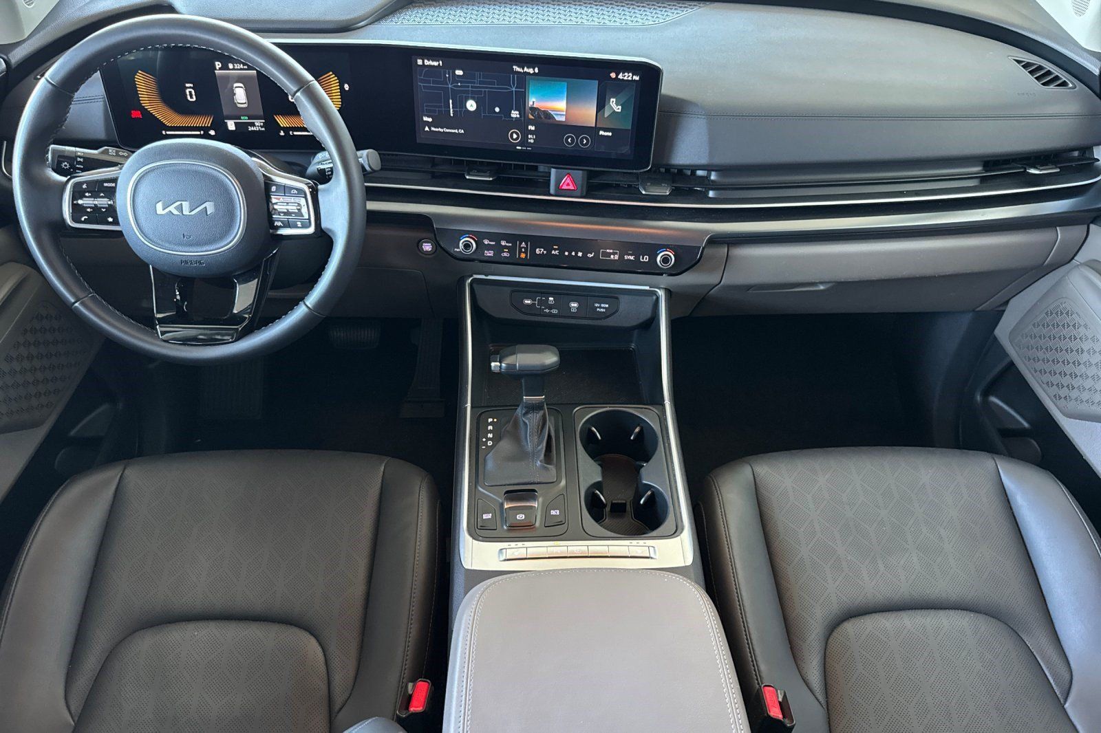 Used 2026 Kia Carnival FWD image 16