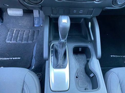 Used 2023 Nissan Frontier SV AWD/4WD image 19