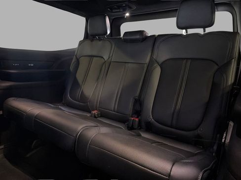 New 2026 Jeep Grand Wagoneer Limited image 25