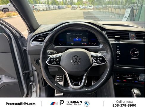 Used 2022 Volkswagen Tiguan SE R-Line AWD/4WD image 18