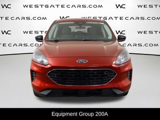 Used 2022 Ford Escape SE w/ SE Sport Appearance Package FWD video 2