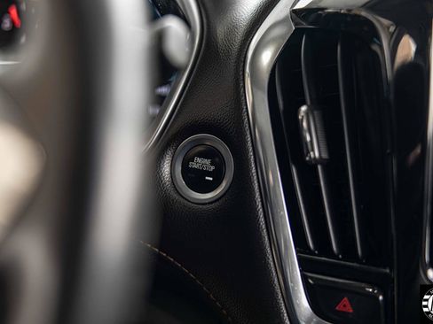 Used 2019 Chevrolet Traverse Premier image 42