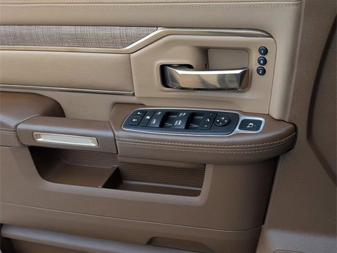 Used 2022 RAM 2500 Limited image 23