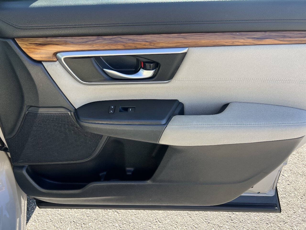 Used 2019 Honda CR-V EX image 31