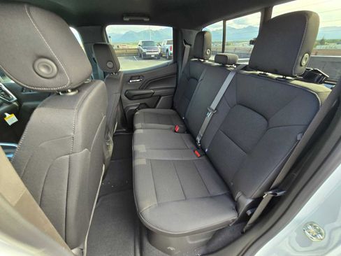 New 2024 GMC Canyon Elevation w/ Convenience Package image 18