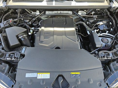 New 2025 Audi Q5 Premium image 31