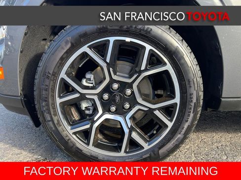 Used 2025 Ford Maverick Lariat image 9