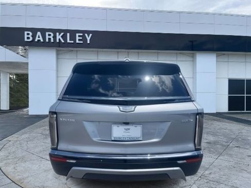 New 2026 Cadillac Vistiq Sport image 6