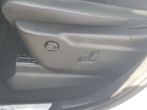 Used 2022 Dodge Durango GT RWD image 16
