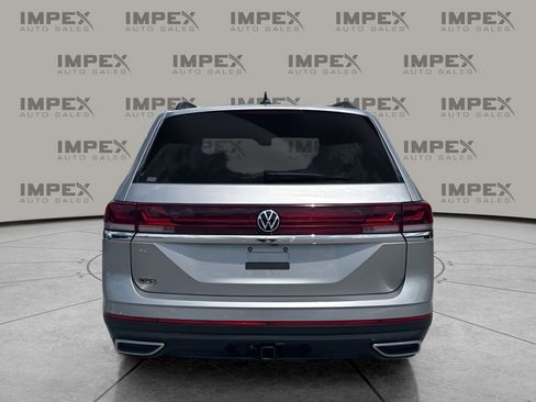Used 2026 Volkswagen Atlas SE FWD image 4