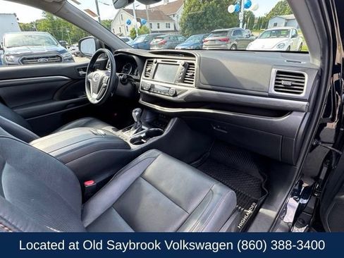 Used 2019 Toyota Highlander Limited AWD/4WD image 32