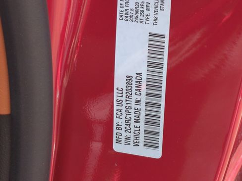 New 2026 Chrysler Pacifica Pinnacle image 25