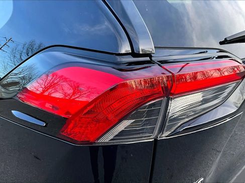 Used 2023 Toyota RAV4 XLE image 26