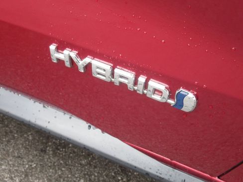 Used 2021 Toyota Sienna XSE w/ XSE Plus Package FWD image 5