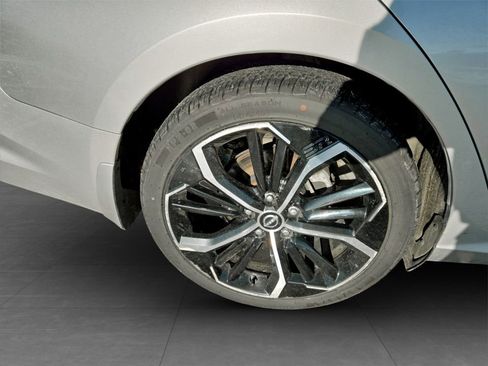 Used 2023 Nissan Altima 2.5 SR image 34