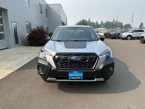 Used 2024 Subaru Forester Wilderness w/ Convenience Package AWD/4WD image 8