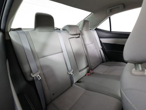 Used 2015 Toyota Corolla LE image 19