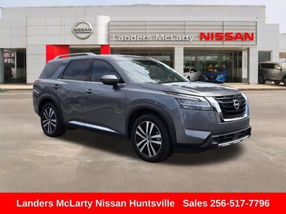 Used 2023 Nissan Pathfinder Platinum w/ Cargo Package