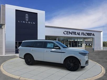 New 2025 Lincoln Navigator Reserve w/ Jet Appearance Package