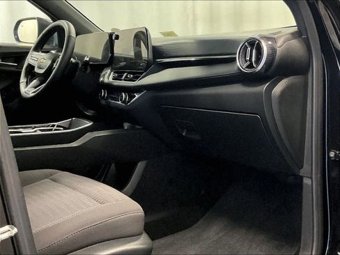 Used 2025 Chevrolet Equinox LT image 14