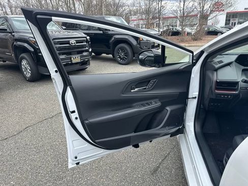 New 2026 Toyota Prius Plug-In Hybrid image 12