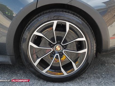 Used 2022 Porsche Taycan 4 Cross Turismo AWD/4WD image 12