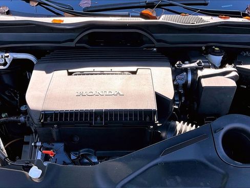 Used 2024 Honda Pilot Touring image 24