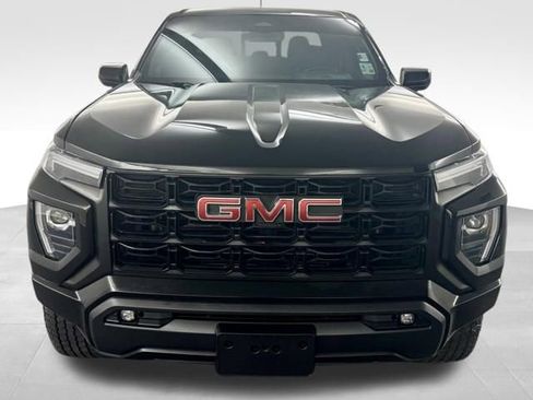 Used 2024 GMC Canyon Elevation w/ Convenience Package image 3