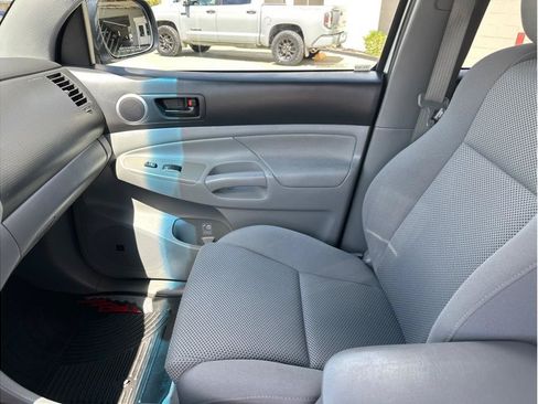 Used 2011 Toyota Tacoma 4x4 Double Cab w/ TRD Off-Road Pkg w/JBL Audio image 26