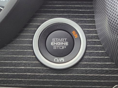 Used 2021 RAM 1500 Limited w/ Night Edition AWD/4WD image 17