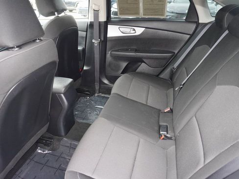 Used 2024 Kia Forte LXS w/ LXS Technology Package image 8