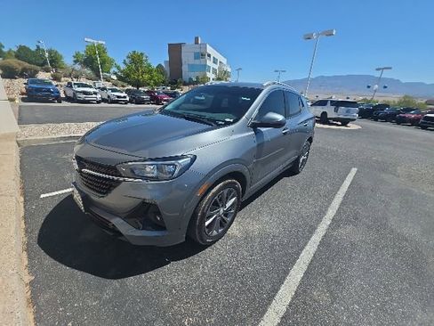 Used 2021 Buick Encore GX Select w/ Sport Touring Package FWD image 1