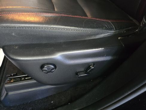 Used 2018 Dodge Durango GT image 23