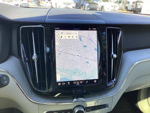 Certified 2025 Volvo XC60 T8 Plus w/ Protection Package Premier image 24