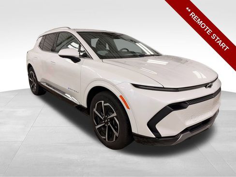 Used 2024 Chevrolet Equinox EV LT w/ LPO, Trailering Package image 10