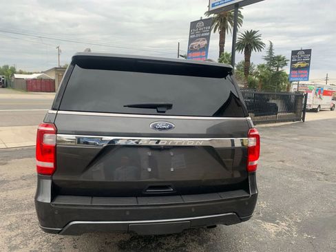 Used 2018 Ford Expedition XL w/ Fleet Convenience Package image 4