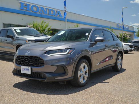 Used 2024 Honda HR-V LX image 1