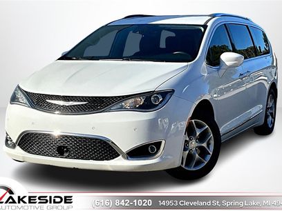 Used 2019 Chrysler Pacifica Touring-L Plus w/ Advanced Safetytec Group