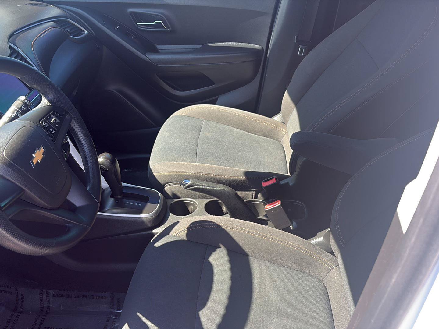 Used 2018 Chevrolet Trax LS FWD image 16