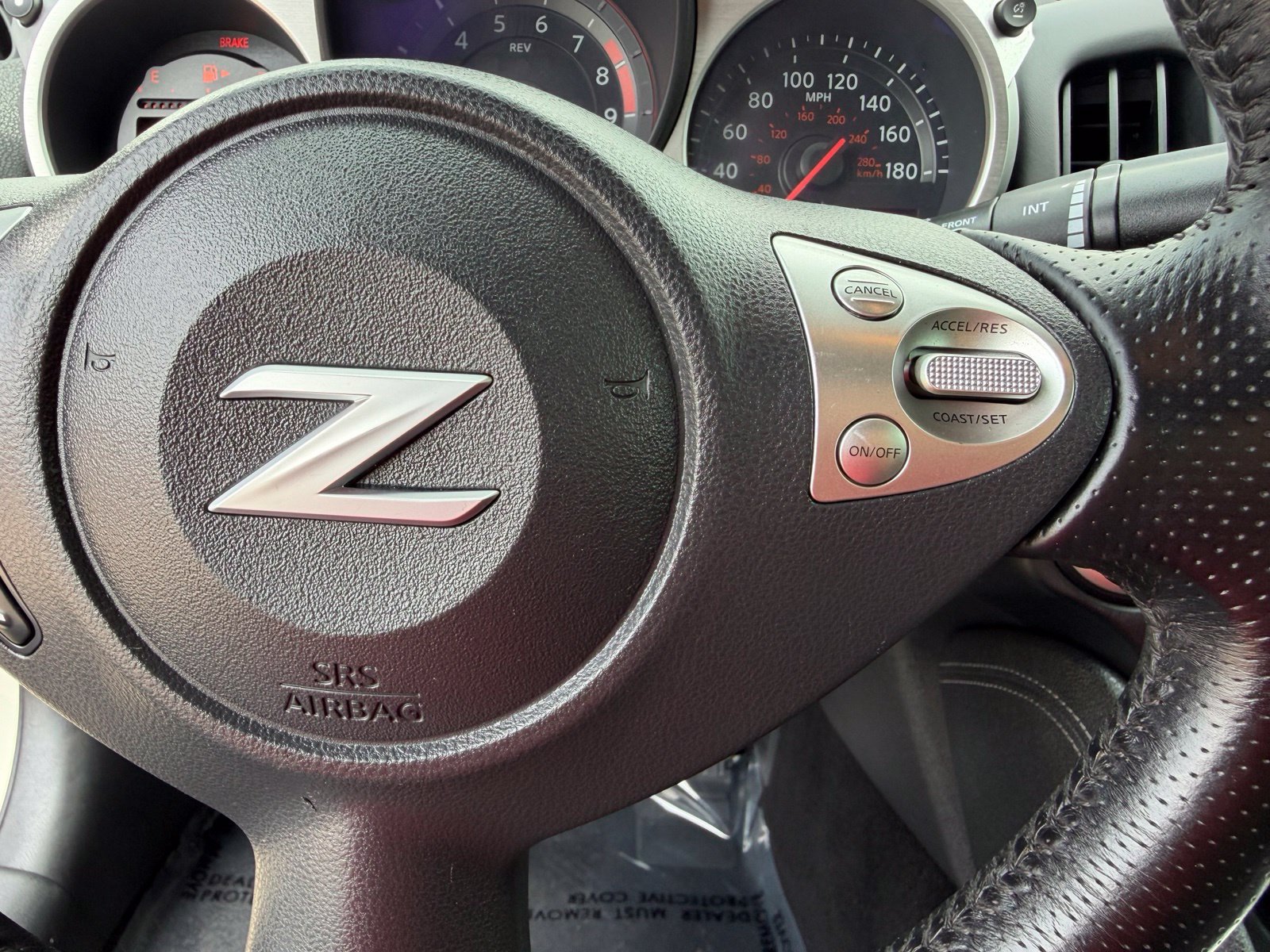 Used 2019 Nissan 370Z Coupe RWD image 16