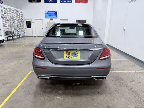 Used 2017 Mercedes-Benz E 300 4MATIC image 6