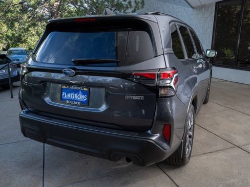 Used 2025 Subaru Forester Touring w/ Touring Package AWD/4WD image 6