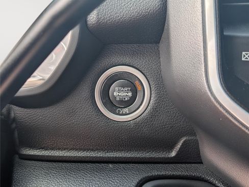 Used 2022 RAM 2500 Big Horn w/ Night Edition AWD/4WD image 26