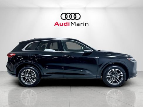 Used 2025 Audi Q5 Premium w/ Convenience Package AWD/4WD image 6