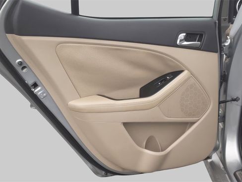 Used 2014 Kia Optima EX image 29