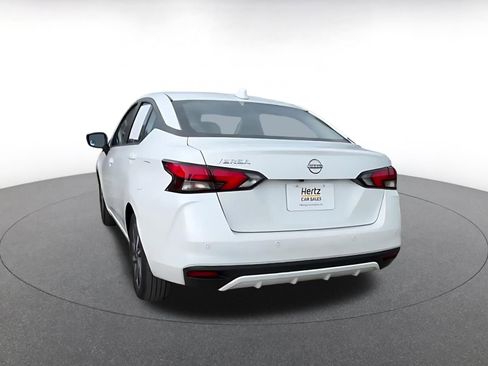 Used 2025 Nissan Versa SV FWD image 11