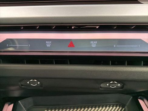 Used 2025 BMW X3 xDrive30i w/ Premium Package image 35