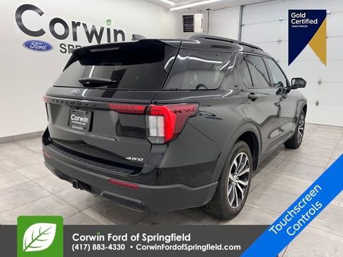 Used 2025 Ford Explorer ST-Line image 6
