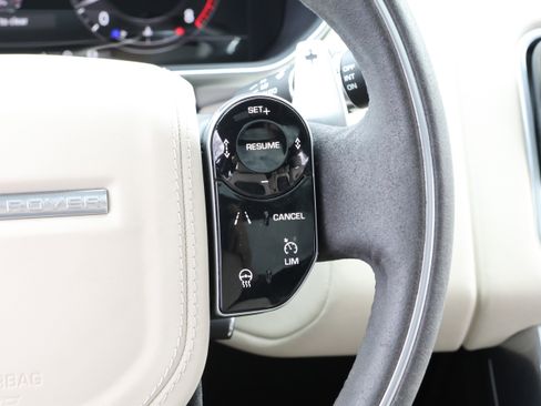 Used 2020 Land Rover Range Rover Sport HST image 21